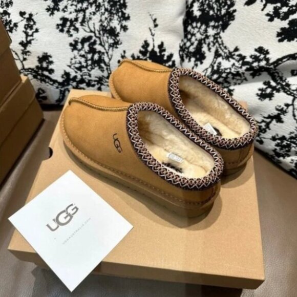 UGG Australia Tasman Chestnut Suede Slipper - Picture 2 of 6